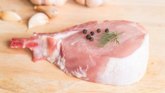 3 Bahaya Tersembunyi di Balik Konsumsi Daging Babi