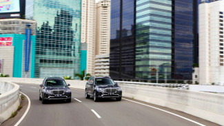 Menerai Kemewahan BMW X7 The President