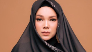 Jadi Orang Pertama yang Diberi Tahu Olla Ramlan Soal Buka Hijab, Begini Reaksi Dewi Sandra