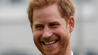 Kritik Ayahnya, Pangeran Harry Disebut Tak Sopan dan Egois