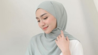 Simpel Tapi Cantik, Begini Tutorial Pakai Pashmina Ala Melody Prima