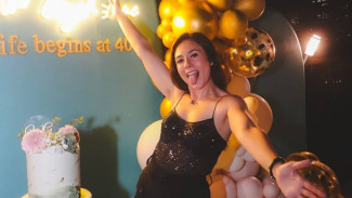 Wulan Guritno Pose Pakai Tanktop Hingga Kartika Putri Menangis