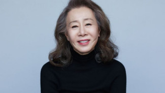 Aktris Youn Yuh Jung Resmi Keluar Dari HOOK Entertainment