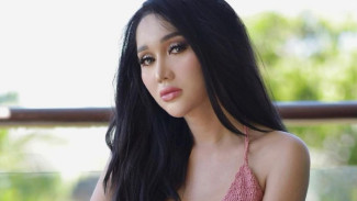 Lucinta Luna Tiba-Tiba Dirangkul Ustaz Syam, Eskpresinya Jadi Sorotan