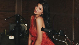 Hamil Lagi, Kylie Jenner Pamer Video Saat Tahu Hasil Test Pack Positif