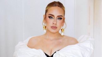 Adele Berencana Lebarkan Sayap Bisnisnya Lewat Brand Lingerie