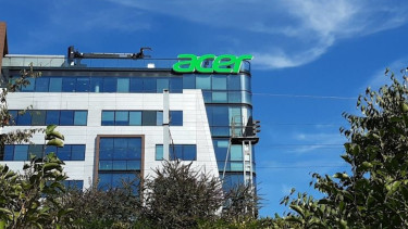 Acer.