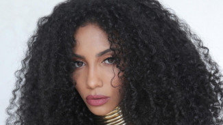 Miss USA Cheslie Kryst Alami Depresi Berat Sebelum Bunuh Diri