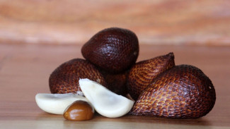 Tak Cuma Enak, Ini 6 Manfaat Makan Buah Salak yang Tak Pernah Kamu Duga!