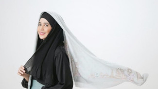 Risty Tagor Akui Berhubungan Baik dengan Istri Rifky Balweel: Goals Buat Aku
