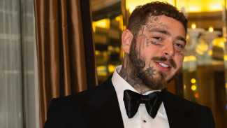 Post Malone Jatuh di Tengah Panggung, Gimana Kondisinya Sekarang?