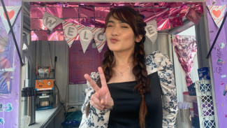 Viral Jadi Pengamen, Revi Mariska Kasih Bukti Tak Kesulitan Ekonomi