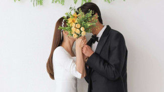 Jeon So Min Bikin Geger Usai Unggah Foto Bersama Mempelai Pria