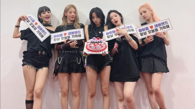 (G)I-DLE. 