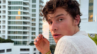 Shawn Mendes Hadiri Salat Jumat di Masjid New York University, Agama Sang Bintang Bikin Penasaran