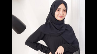 Arafah Klaim Dilabrak Tetangga karena Punya 3 Mobil, Netizen: Lu Parkir di Jalan