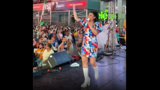 Fitri Carlina Sukses Buat Times Square New York Bergoyang