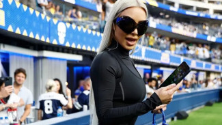 Kim Kardashian Dicemooh saat Ditampilkan di Layar Pertandingan LA Rams vs Cowboys