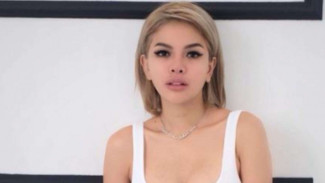 Aktivitas Hari Pertama Nikita Mirzani di Rutan, Salat Subuh Berjamaah Hingga Dhuha