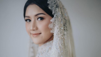 MUA Bennu Sorumba Puji Erina Gudono 'The Real Princess' di Kehidupan Nyata
