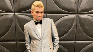 Indra Bekti Sudah Bisa Bernyanyi, Tampak Ceria Dijenguk Daniel Mananta