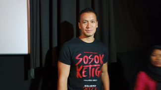 Bahas Pemberian Terindah, Samuel Rizal Tulis Puisi Romantis untuk Stevie Agnecya
