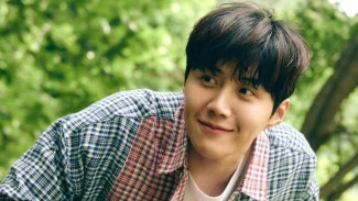 Wajib Tahu! Aturan Bawa Tas ke Fan Meeting Kim Seon Ho Jakarta 2024