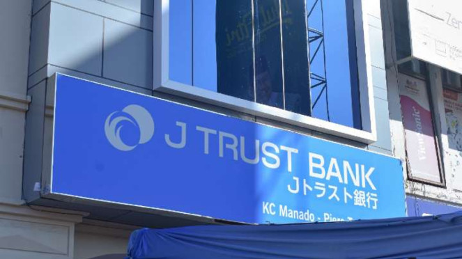 Bank J Trust.