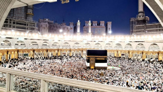 Jarang Terjadi, Detik-detik Imam Masjidil Haram Sujud Sahwi Gegara Lupa Rakaat Tarawih