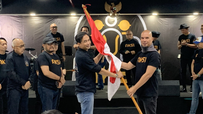 AKSI.