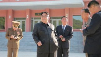 Kim Jong-un Tours Weapon Factories, Possible Arms Export to Russia