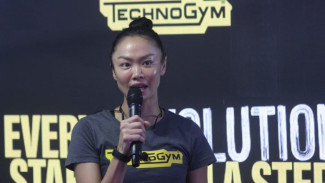 Cara Kelly Tandiono Tetap Aktif dan Sehat di Rumah