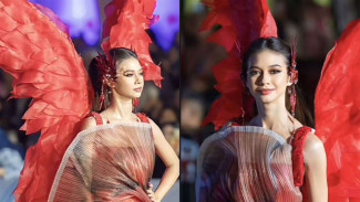 3 Momen Kocak Yuki Kato Saat Ikuti Kemeriahan Jember Fashion Carnaval, Lirik Penjual Telur Gulung