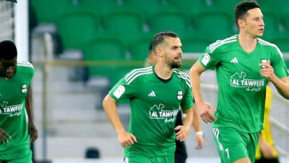 Mantan Timnas Jerman Bikin Bingung, Tinggalkan Lapangan saat Laga Belum Usai