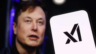 Elon Musk Siap Bombardir Bard dan Bing dengan XAI