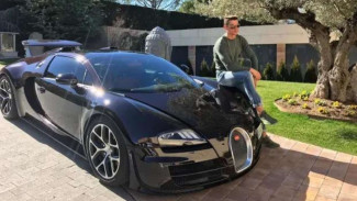 Check Out the Luxury Car Collection of Cristiano Ronaldo