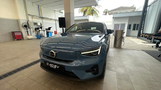 Volvo C40 EV
