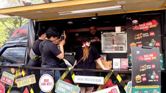 Food Truck Unik Sajikan Makanan Kekinian, Dimasak Oleh 2 Celebrity Chef