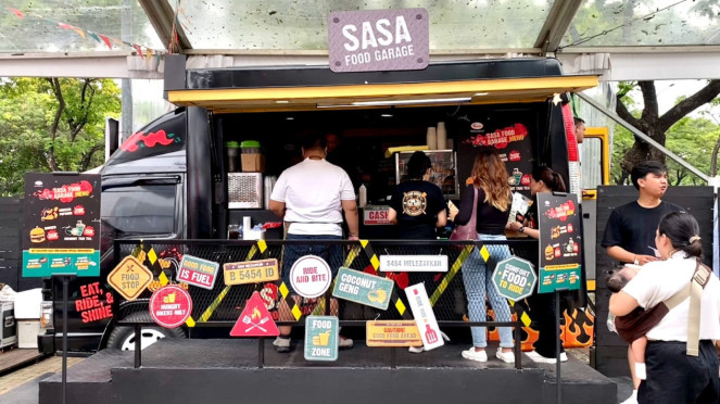 Food truck.