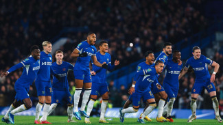 Chelsea Rebut Bek Tengah Raksasa, Tottenham dan Man Utd Gigit Jari