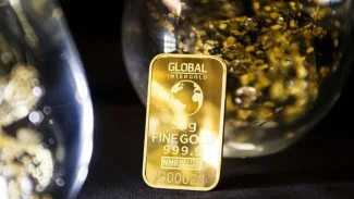 Di Tengah Gejolak Geopolitik, Emas Diprediksi Tetap Jadi Primadona Investor