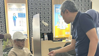 Pastikan Layanan Tetap Optimal, Direktur BRI Tinjau Langsung  Operasional Layanan Libur Lebaran