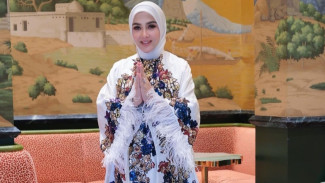 Syahrini Ungkap Alasan Gelar Tasyakuran 7 Bulan Kehamilan Tanpa Kehadiran Sang Mertua