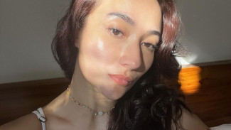 Heboh Foto Diduga Mantan Sule, Naomi Zaskia Mesra dengan Politisi