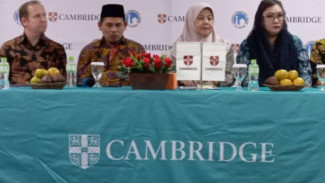 Tingkatkan Keterampilan Bahasa Inggris, Yayasan Pesantren Islam Jalin Kolaborasi dengan Cambridge