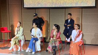 Kebaya vs Hanbok: Perpaduan Gaya yang Merusak Budaya atau Inovasi Menarik?