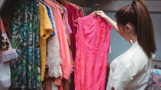 Jadi Gunjingan! Artis Preloved Barang Pribadi Sampai ke Pakaian Dalam Anak Hingga Handuk Bekas, Siapa?