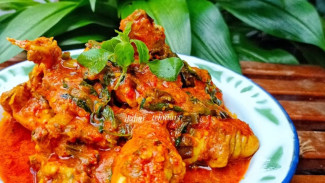 Resep Ayam Woku Khas Manado, Rasanya yang Otentik dan Mudah di Recook