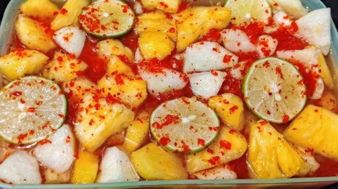 Asinan buah