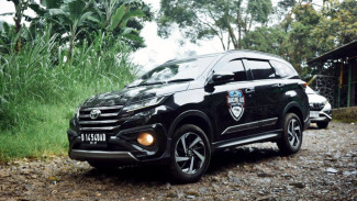 Ratusan Mobil Rush dan Terios Menjajal Ekstremnya Trek Off-road